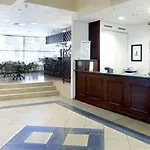 坎普尼尔什切青酒店 酒店 2*