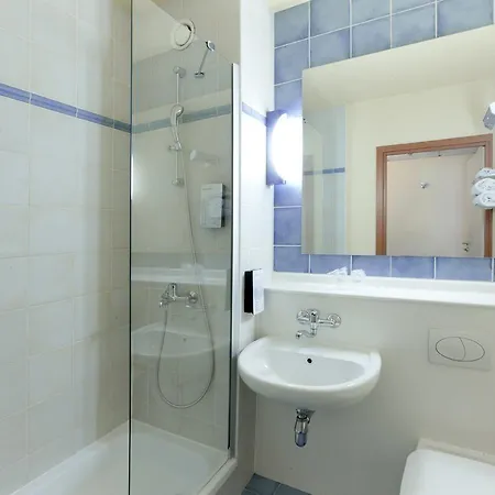 Campanile 2* שצ'צ'ין