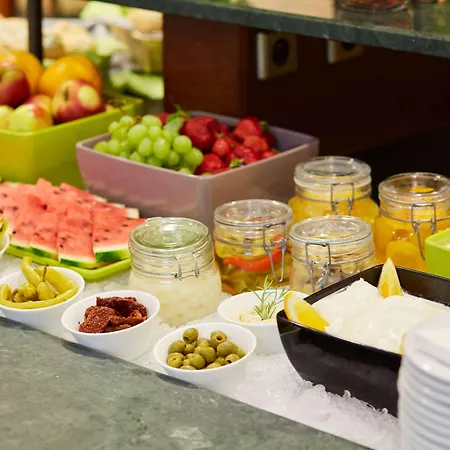 Campanile מלון שצ'צ'ין