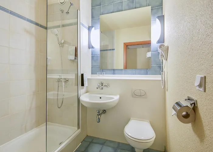 ホテル カンパニール 2*