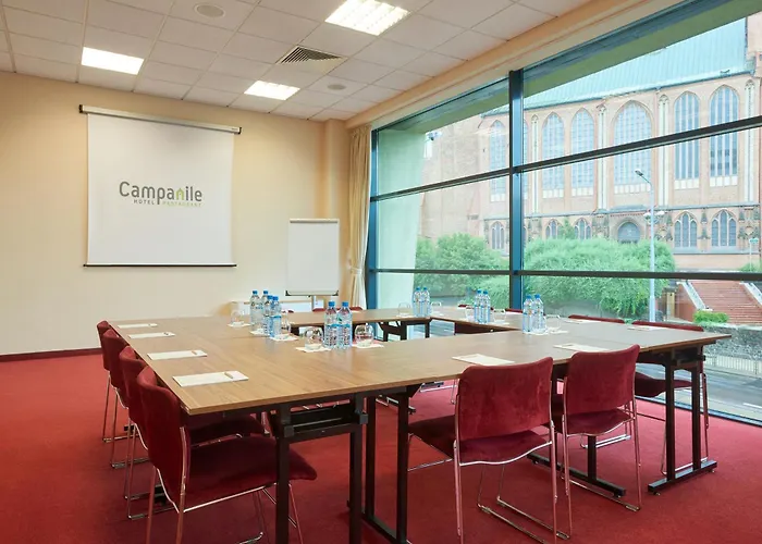 Campanile Hotel 2*