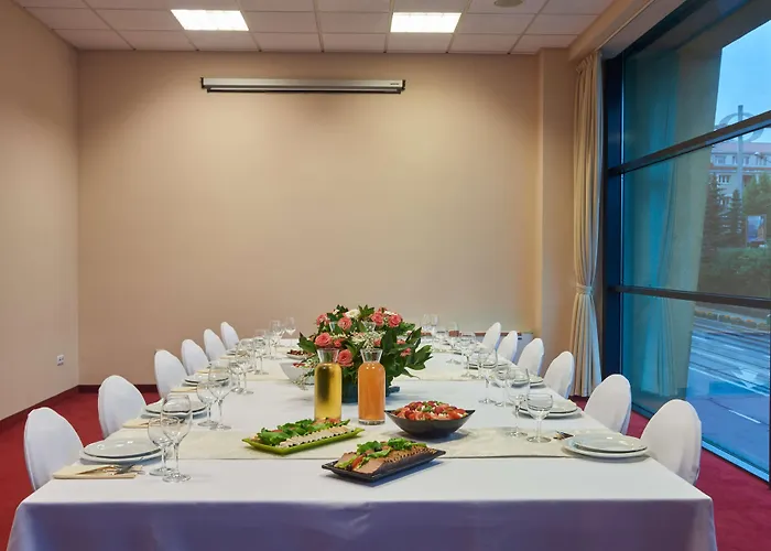 ホテル カンパニール 2*