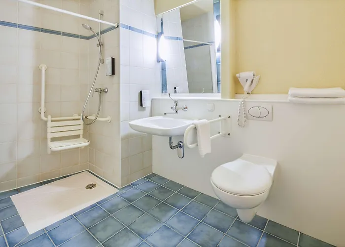 ホテル カンパニール 2*